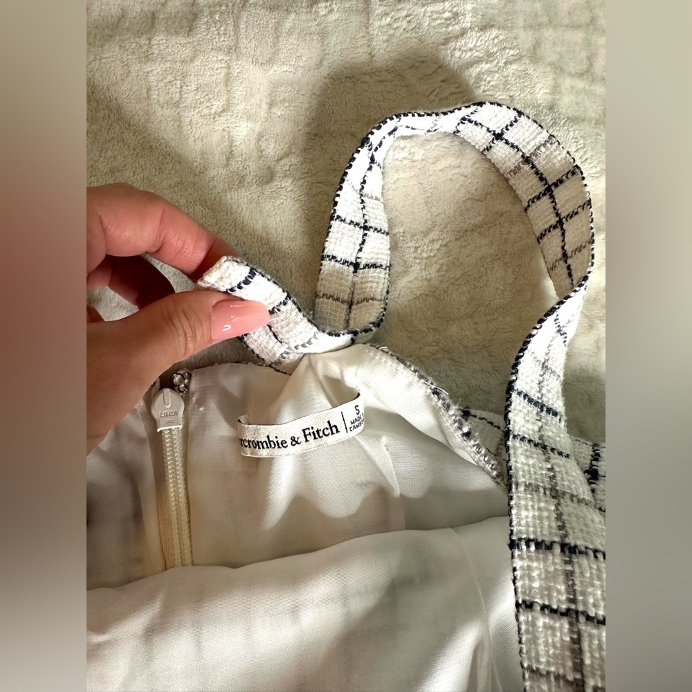 Abercrombie And Fitch white Tweed Mini Dress with side slit and adjustable strap - Picture 14 of 16